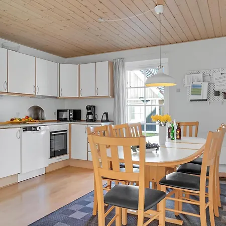 Tatil Evi 4 Bedroom Lovely In Gråsten