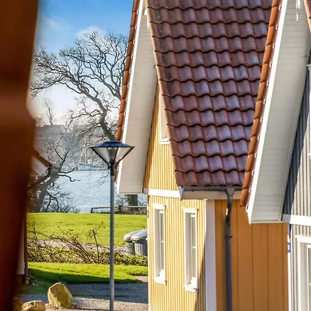 بيت للعطل 4 Bedroom Lovely In Gråsten