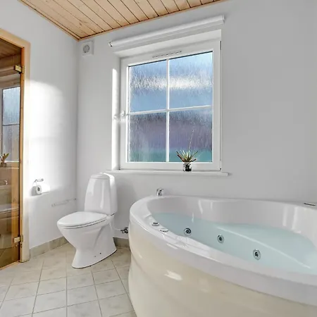 4 Bedroom Lovely In Gråsten